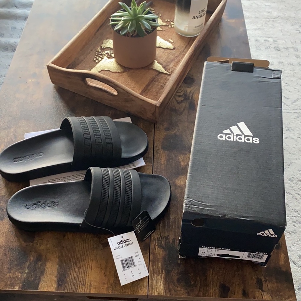 NWT men’s black adidas slides